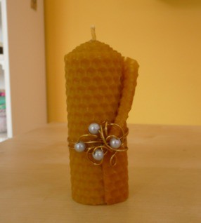 Vela de Cêra de Abelhas - 3.5 €